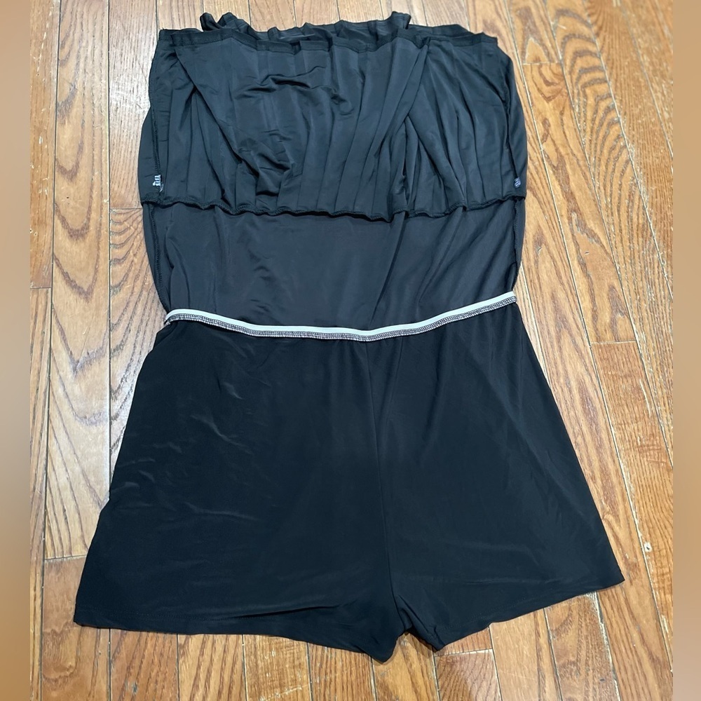 SWANK Elegant Black Pleated Mini Skirt - Picture 5 of 9